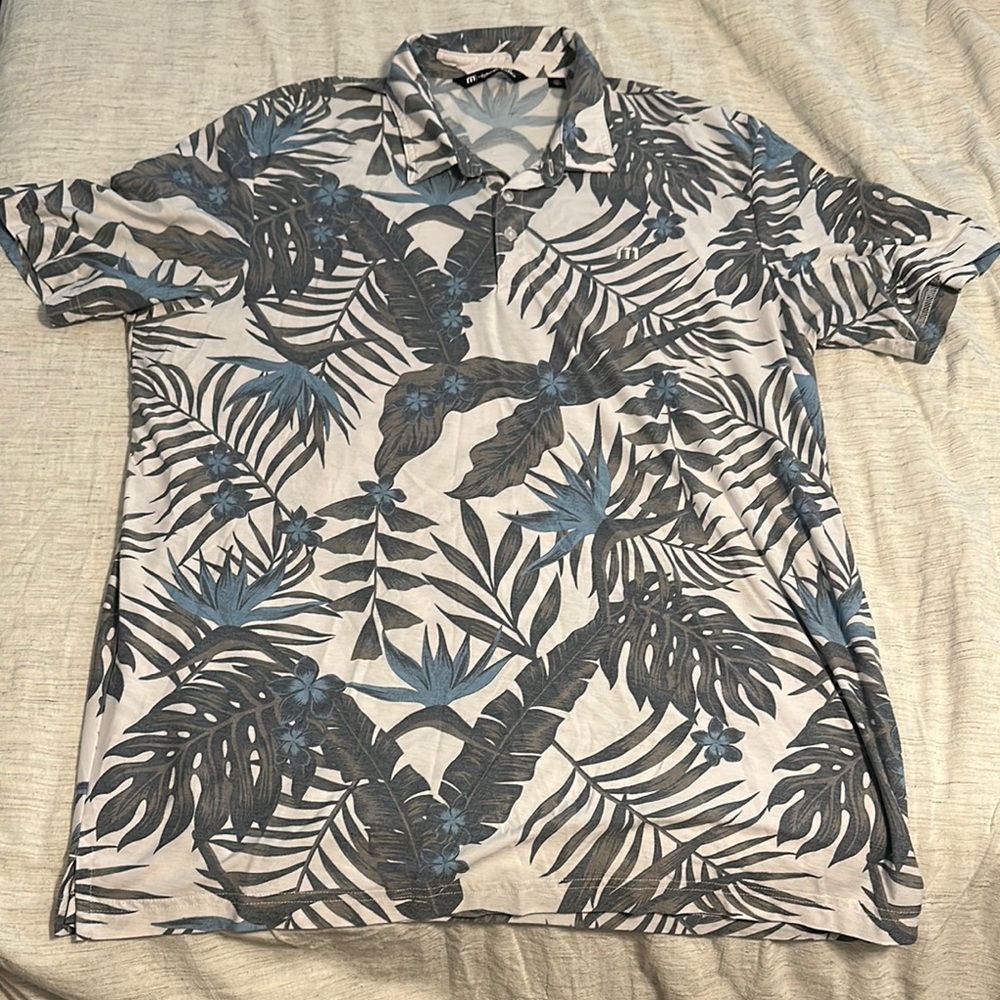 Travis Mathew Blue Gray Casual Button Down Shirt